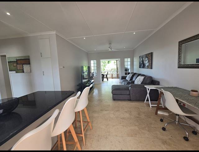 3 BEDROOM APARTMENT TO LET IN BALLITO CENTRAL